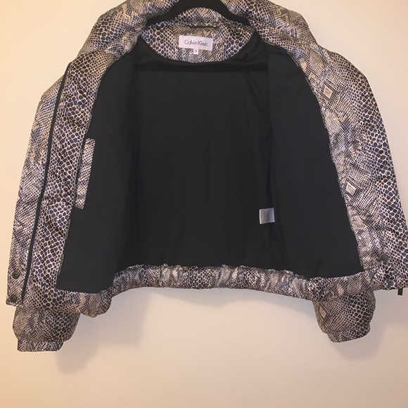 CALVIN KLEIN Puffer Jacket - Picture 5 of 14